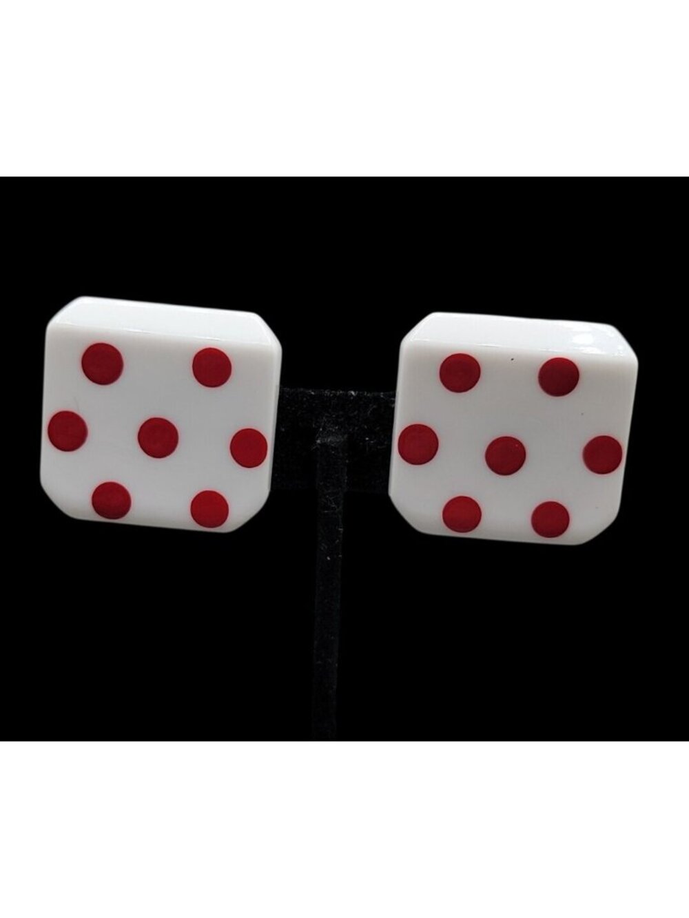 Vintage Lucite Dice Clip On Earrings Large Lucky 7 White Red Polka Dots Vegas - Picture 2 of 12
